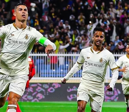 Cristiano Ronaldo lập hat-trick cho Al-Nasser – Có hai quả đá phạt